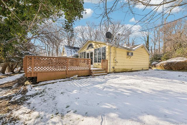 11 Lodge Lane, Belle Terre, NY 11777