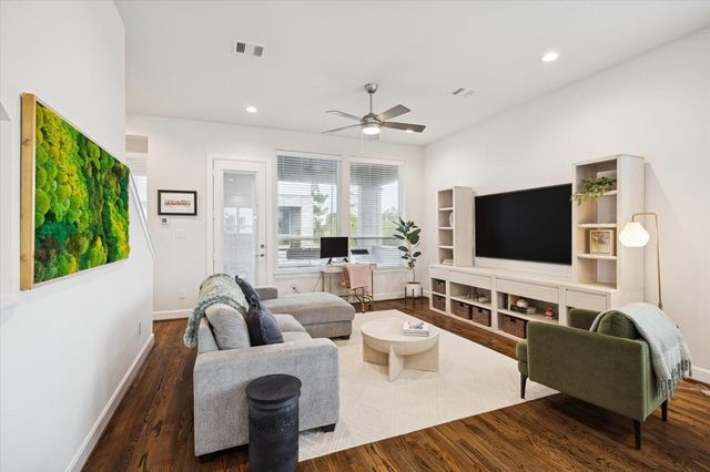 1055 Timbergrove Yards Lane, Houston, TX 77008