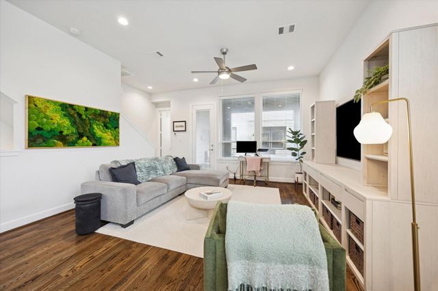 1055 Timbergrove Yards Lane, Houston, TX 77008