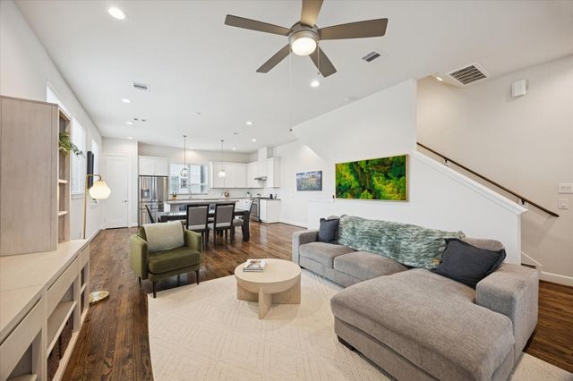 1055 Timbergrove Yards Lane, Houston, TX 77008