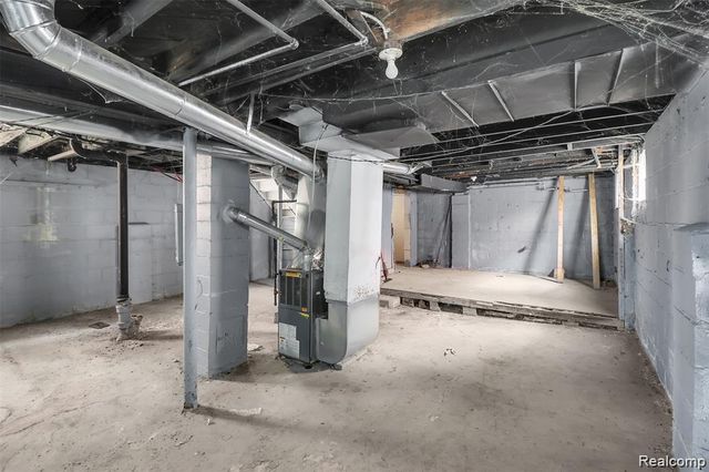 15354 Stansbury Street, Detroit, MI 48227