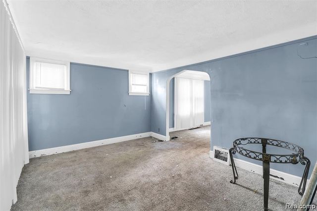 15354 Stansbury Street, Detroit, MI 48227