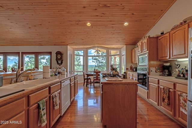 861 E Pine Oaks Drive, Show Low, AZ 85901