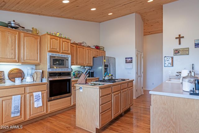 861 E Pine Oaks Drive, Show Low, AZ 85901