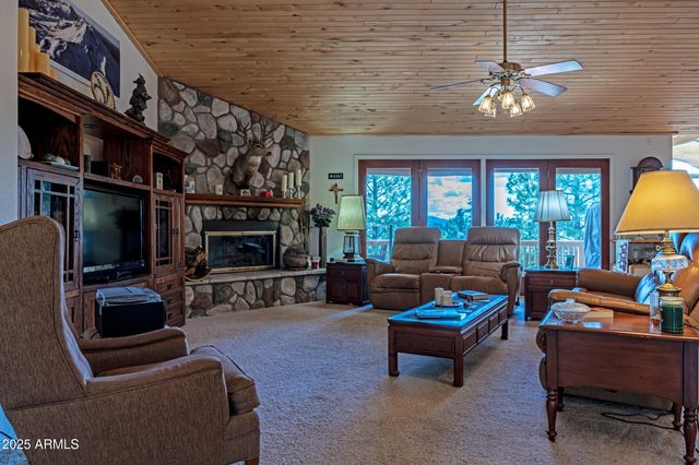 861 E Pine Oaks Drive, Show Low, AZ 85901