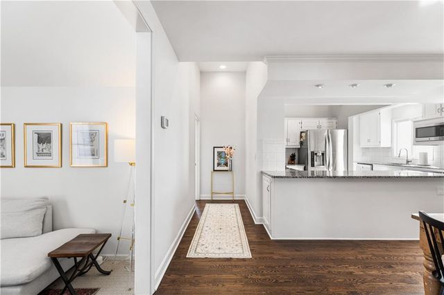 2719 W 51st Street, Westwood, KS 66205