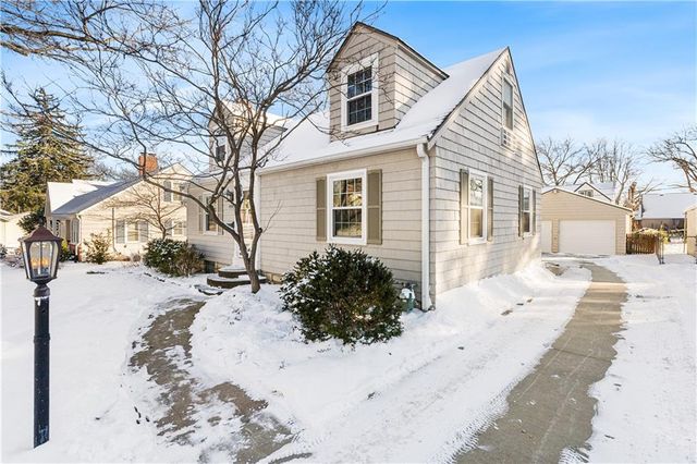 2719 W 51st Street, Westwood, KS 66205