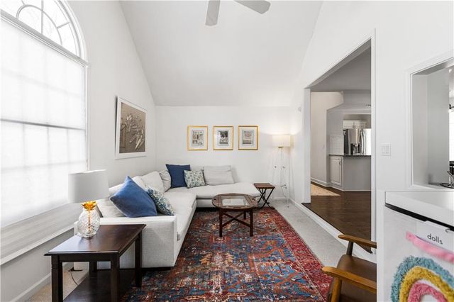 2719 W 51st Street, Westwood, KS 66205