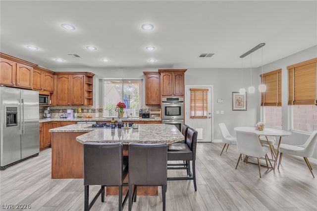 1000 Meadowleah Street, Las Vegas, NV 89145