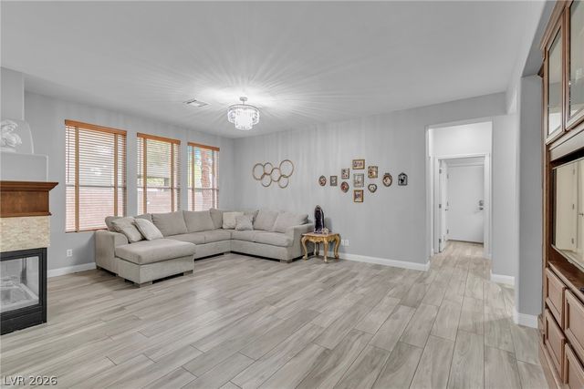 1000 Meadowleah Street, Las Vegas, NV 89145