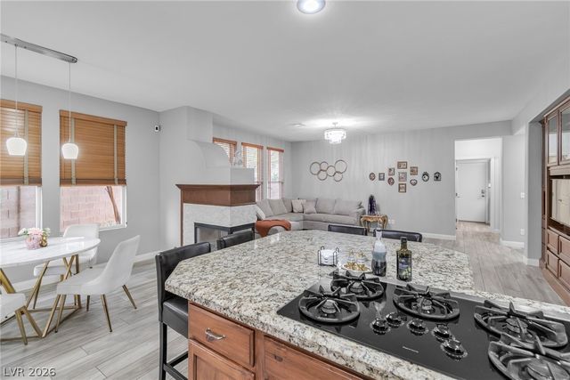 1000 Meadowleah Street, Las Vegas, NV 89145