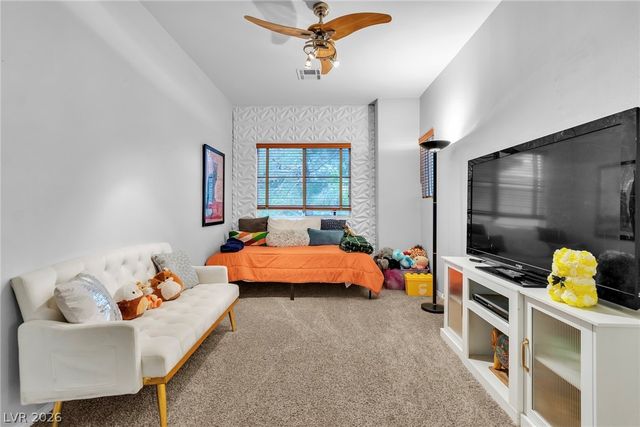 1000 Meadowleah Street, Las Vegas, NV 89145