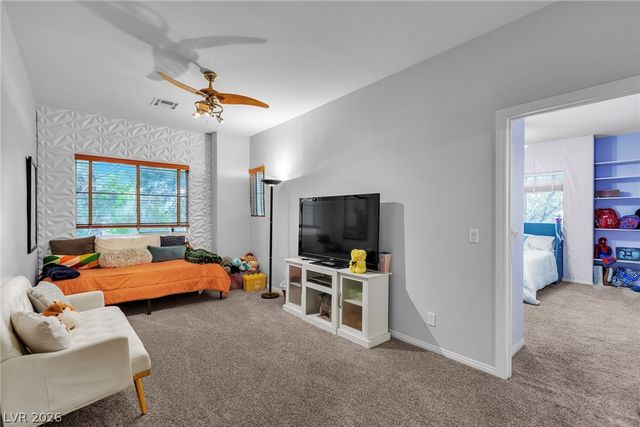 1000 Meadowleah Street, Las Vegas, NV 89145