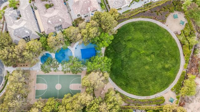 1000 Meadowleah Street, Las Vegas, NV 89145