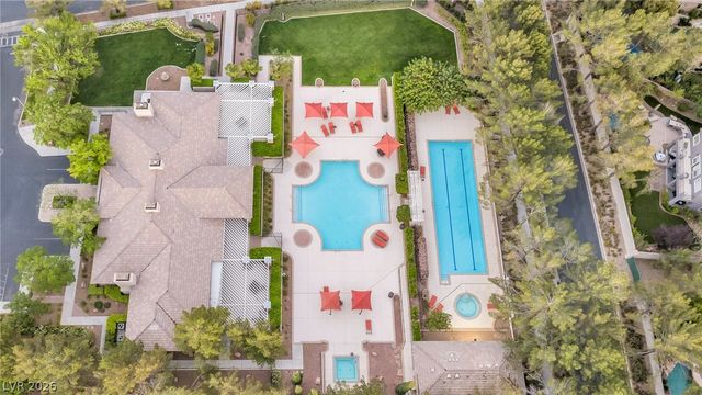 1000 Meadowleah Street, Las Vegas, NV 89145