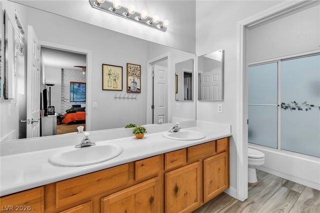 1000 Meadowleah Street, Las Vegas, NV 89145