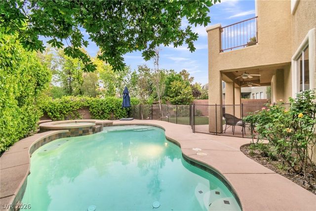 1000 Meadowleah Street, Las Vegas, NV 89145