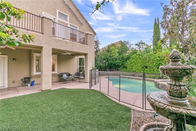 1000 Meadowleah Street, Las Vegas, NV 89145