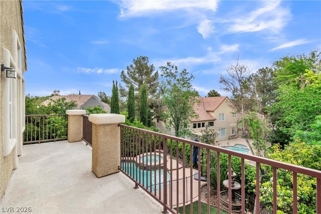 1000 Meadowleah Street, Las Vegas, NV 89145