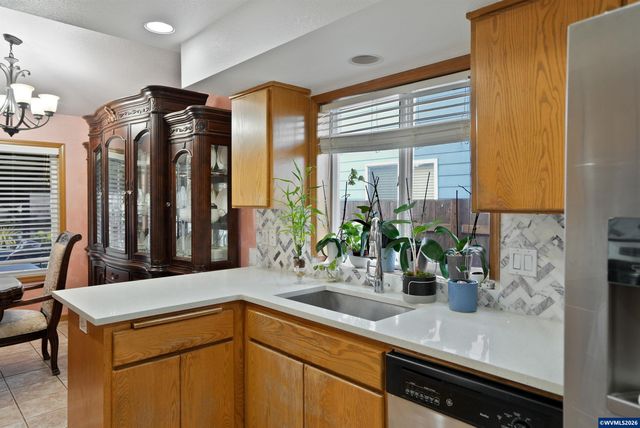 2573 Michael Dr NE, Salem, OR 97305