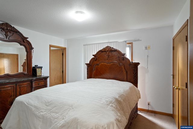 2573 Michael Dr NE, Salem, OR 97305