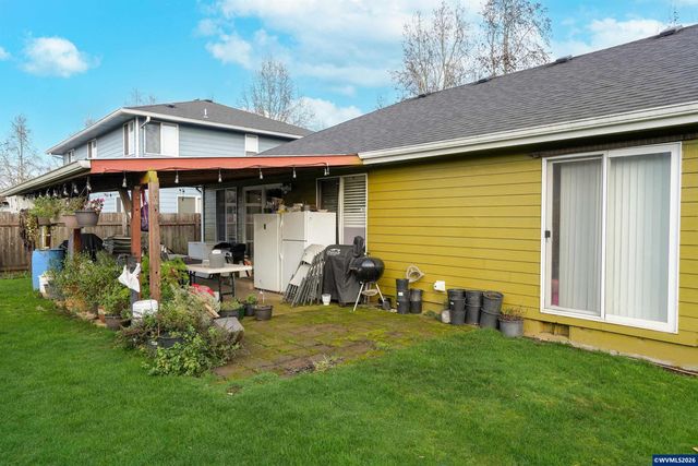 2573 Michael Dr NE, Salem, OR 97305