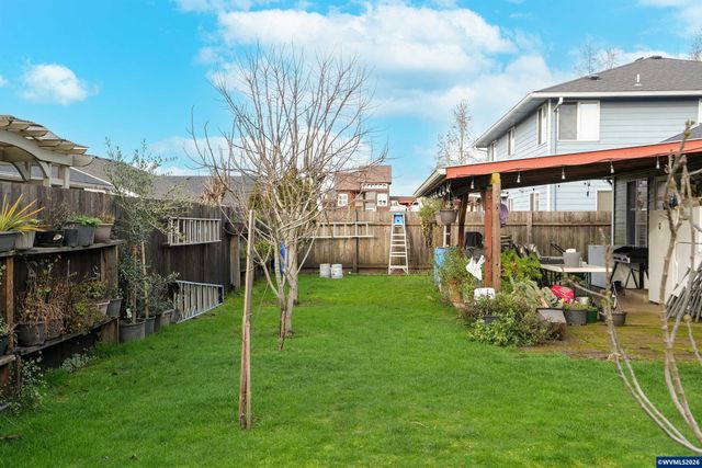 2573 Michael Dr NE, Salem, OR 97305