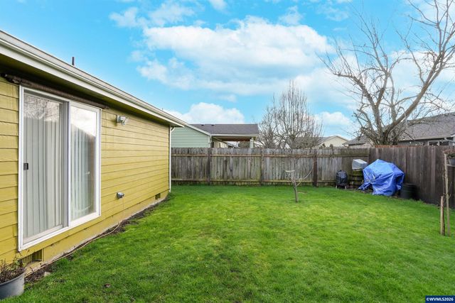 2573 Michael Dr NE, Salem, OR 97305