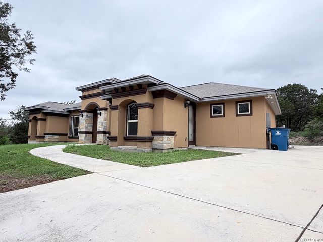 3731 Flyn Y, San Antonio, TX 78253