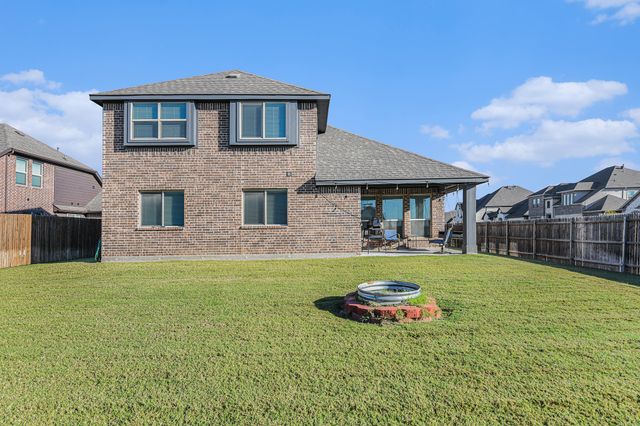 303 Pineview Lane, Ponder, TX 76259