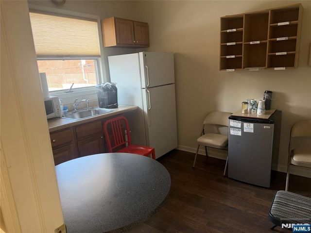 307 Main Street, Lodi, NJ 07644