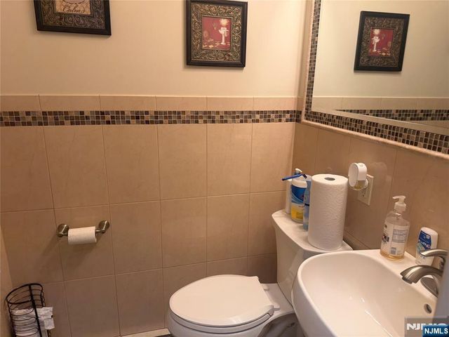 307 Main Street, Lodi, NJ 07644