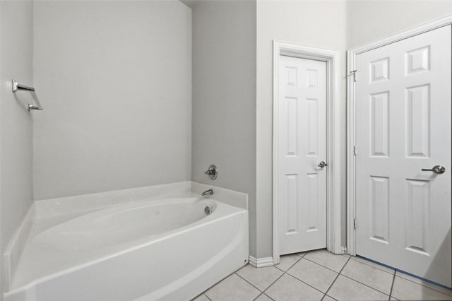 4416 Ridgeway Drive, Mansfield, TX 76063