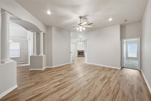 4416 Ridgeway Drive, Mansfield, TX 76063