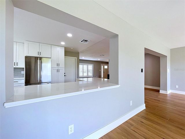 381 WESTWINDS DRIVE, Palm Harbor, FL 34683
