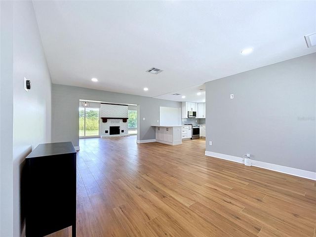 381 WESTWINDS DRIVE, Palm Harbor, FL 34683