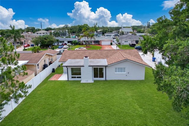 381 WESTWINDS DRIVE, Palm Harbor, FL 34683