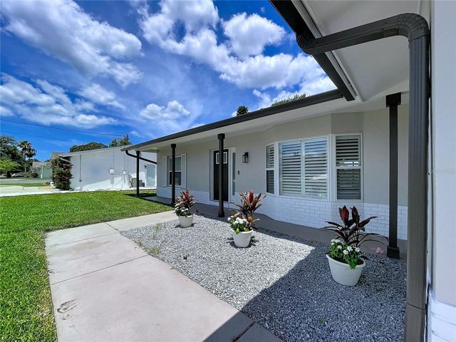 381 WESTWINDS DRIVE, Palm Harbor, FL 34683