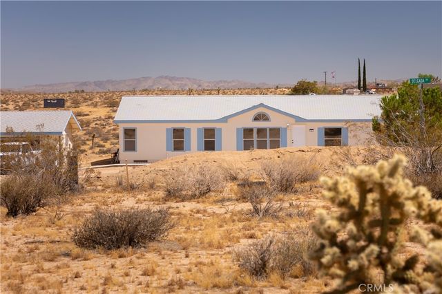 423 Delgada Avenue, Yucca Valley, CA 92284