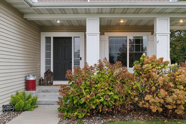 5484 Snell Court SE, Prior Lake, MN 55372