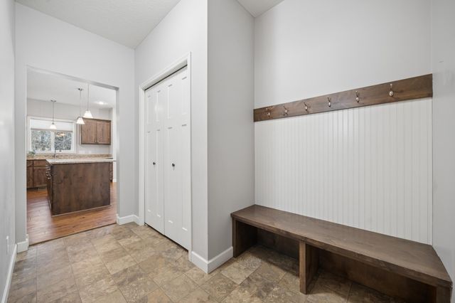 5484 Snell Court SE, Prior Lake, MN 55372