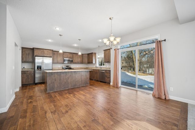 5484 Snell Court SE, Prior Lake, MN 55372