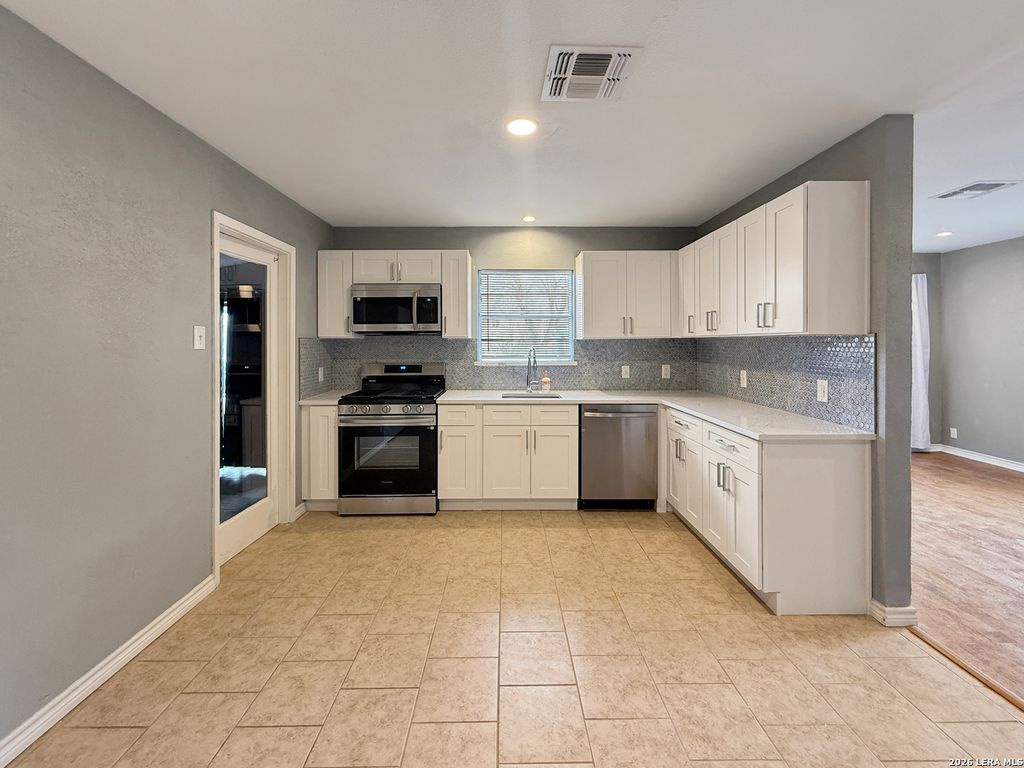 114 Shadowlight Terrace, San Antonio, TX 78233