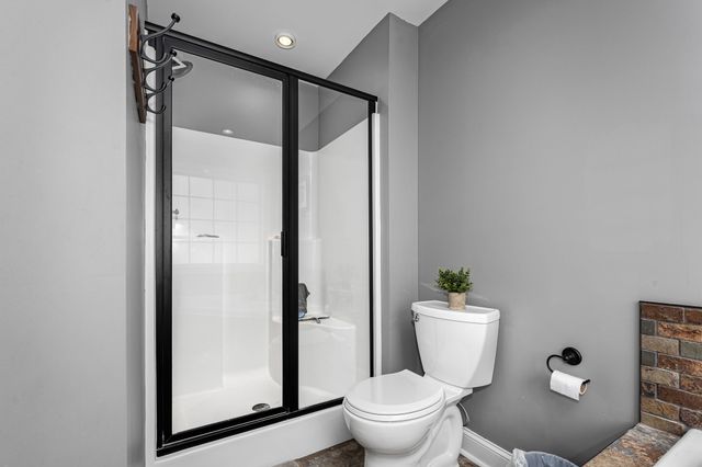 8359 Manor Farm Dr, Murfreesboro, TN 37129