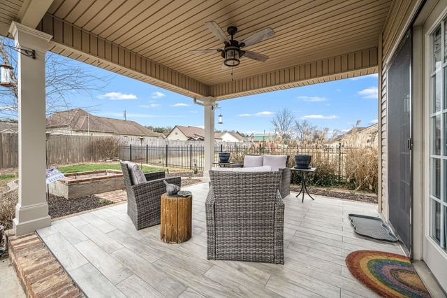 8359 Manor Farm Dr, Murfreesboro, TN 37129