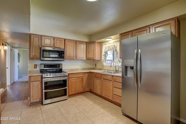 20429 E Hereford Drive, Mayer, AZ 86333