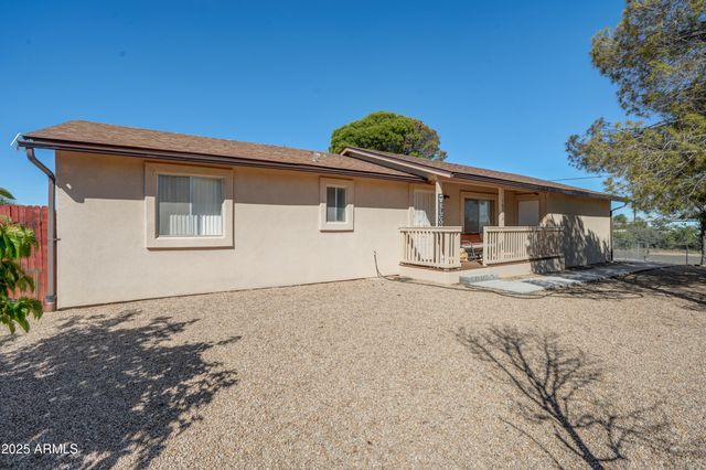 20429 E Hereford Drive, Mayer, AZ 86333