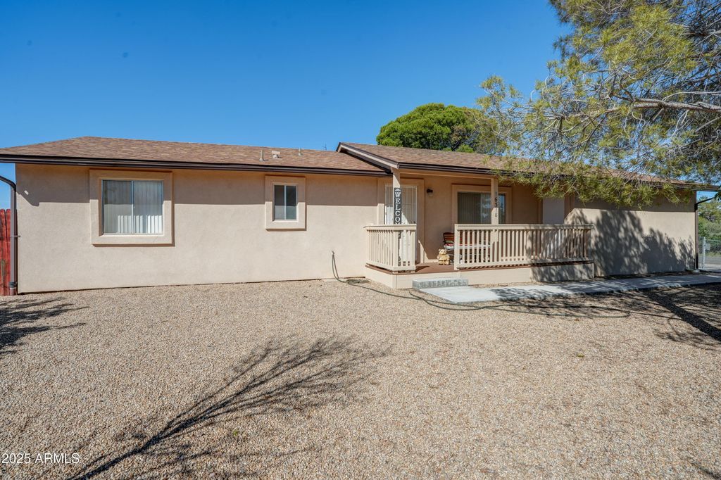 20429 E Hereford Drive, Mayer, AZ 86333
