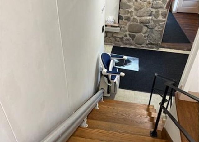11 Otis St, Mansfield, MA 02048