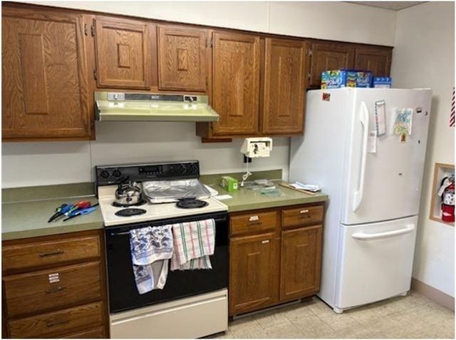 11 Otis St, Mansfield, MA 02048